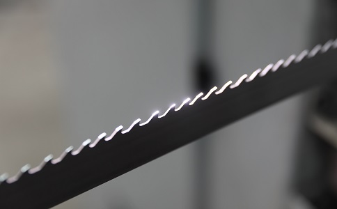 湘西双金属带锯条产生切削噪音的原因具体有哪些？